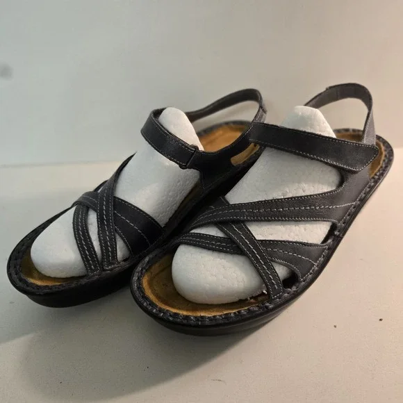 Naot Paris Women's Size EU 39 US Size 8 Deep Blue Wedge Strappy Leather Sandals - Picture 1 of 12